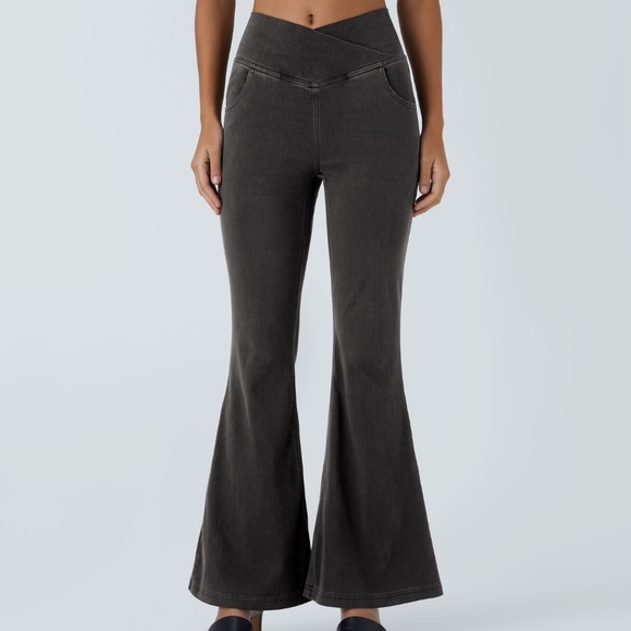 HALARA Pants - Halara Flex High Waisted Crossover Pocket Washed Casual Jeans, XS Regular